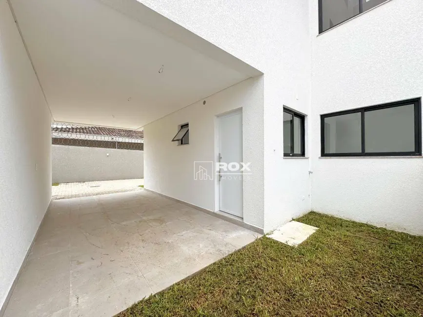 Sobrado com 3 quartos à venda, 130m2 em Boa Vista, Curitiba - PR - imagem 6 Foto 6 de Sobrado com 3 quartos à venda, 130m2 em Boa Vista, Curitiba - PR