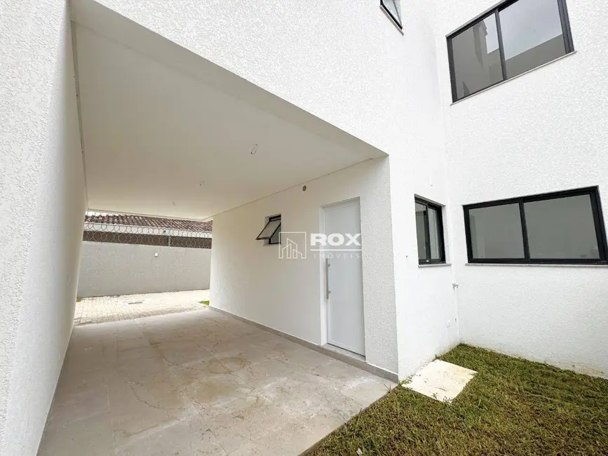 Sobrado com 3 quartos à venda, 130m2 em Boa Vista, Curitiba - PR - imagem 5 Foto 5 de Sobrado com 3 quartos à venda, 130m2 em Boa Vista, Curitiba - PR