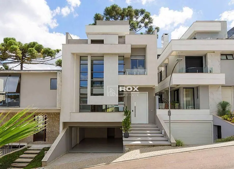 Casa de Condomínio com 4 quartos à venda, 220m2 em Santo Inácio, Curitiba - PR - imagem 1 Foto 1 de Casa de Condomínio com 4 quartos à venda, 220m2 em Santo Inácio, Curitiba - PR