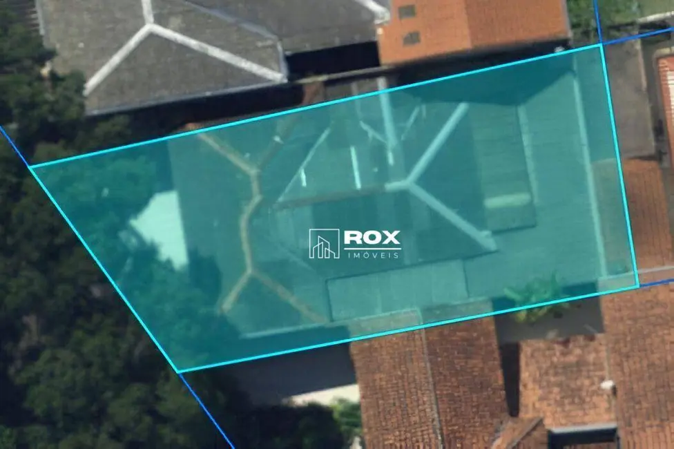 Foto 1 de Terreno / Lote à venda, 374m2 em Jardim Social, Curitiba - PR