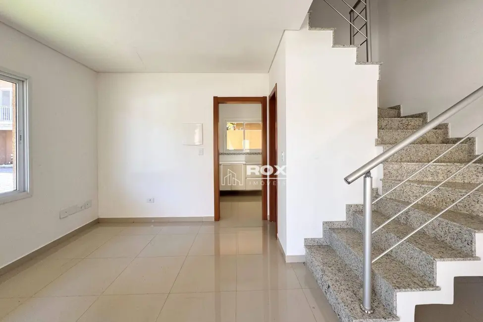 Sobrado com 4 quartos à venda, 150m2 em São Braz, Curitiba - PR - imagem 6 Foto 6 de Sobrado com 4 quartos à venda, 150m2 em São Braz, Curitiba - PR