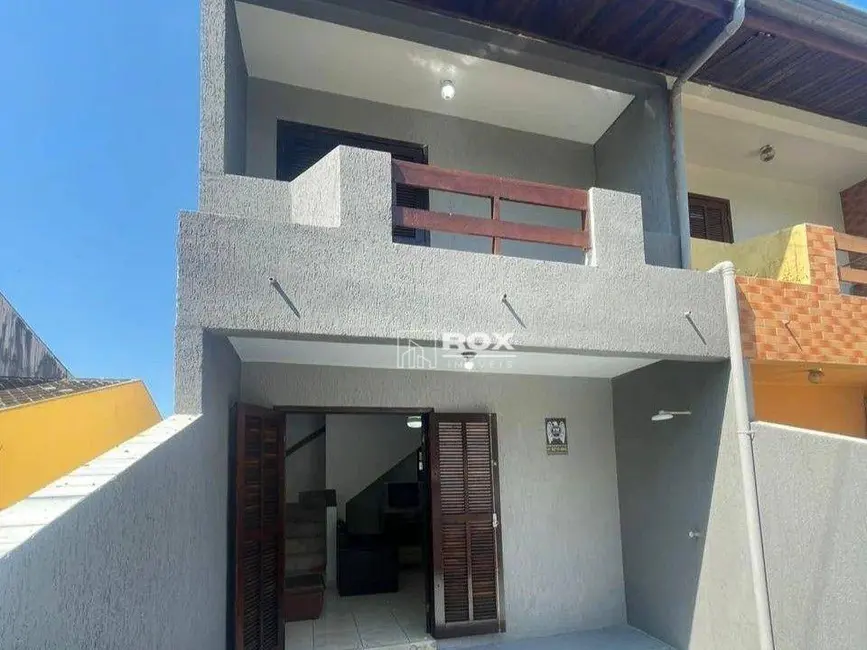Foto 1 de Sobrado com 2 quartos à venda, 133m2 em Centro, Matinhos - PR