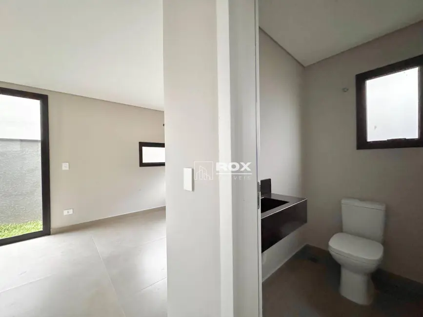 Casa de Condomínio com 3 quartos à venda, 128m2 em Santa Cândida, Curitiba - PR - imagem 6 Foto 6 de Casa de Condomínio com 3 quartos à venda, 128m2 em Santa Cândida, Curitiba - PR