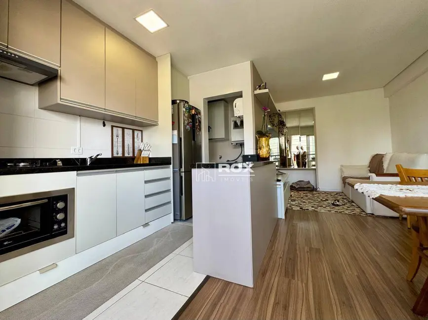 Apartamento com 3 quartos à venda, 145m2 em Santo Inácio, Curitiba - PR - imagem 9 Foto 9 de Apartamento com 3 quartos à venda, 145m2 em Santo Inácio, Curitiba - PR