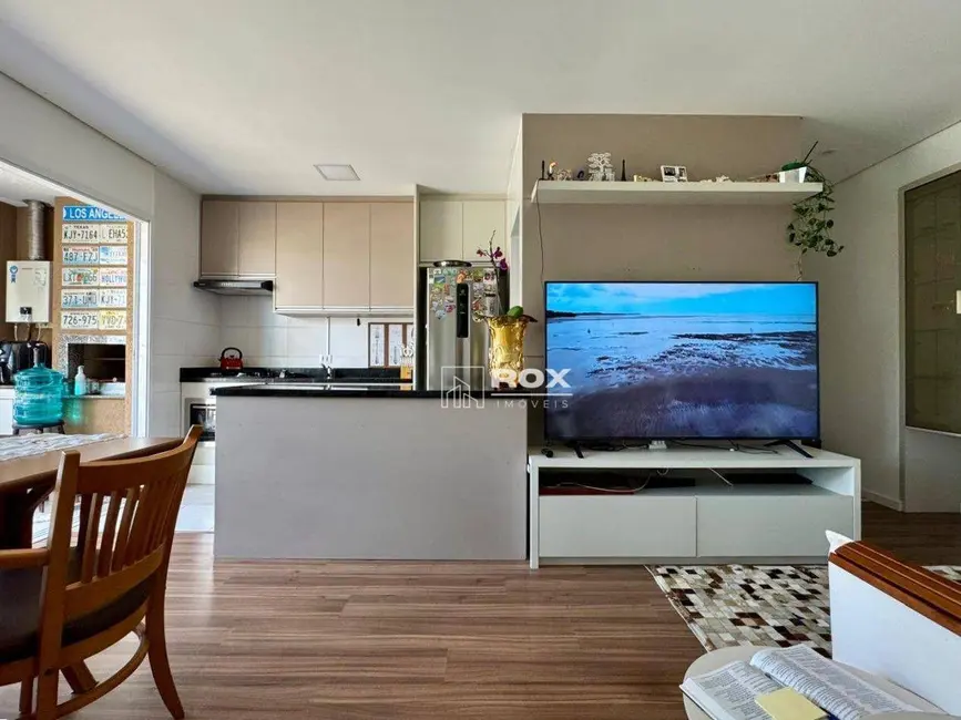 Apartamento com 3 quartos à venda, 145m2 em Santo Inácio, Curitiba - PR - imagem 2 Foto 2 de Apartamento com 3 quartos à venda, 145m2 em Santo Inácio, Curitiba - PR