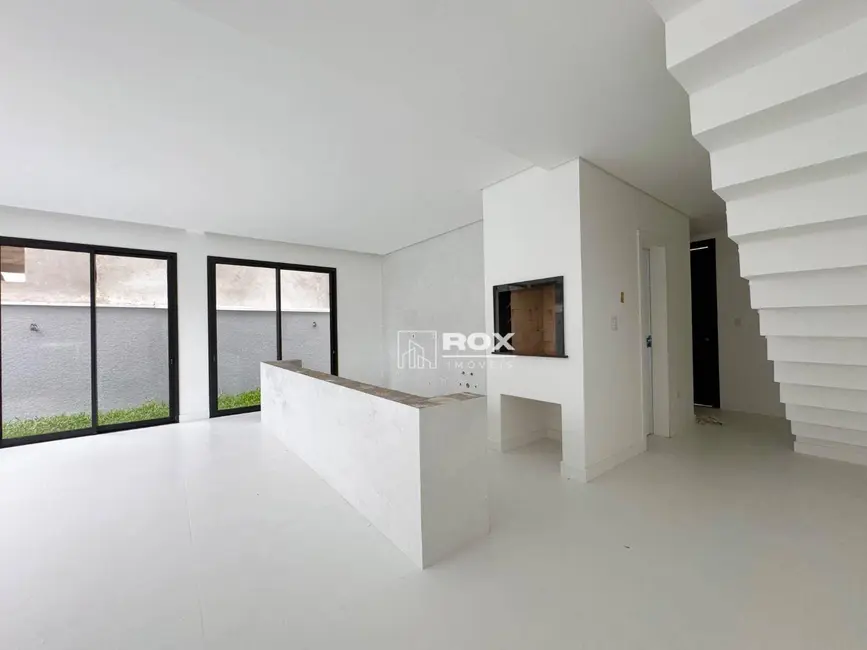 Casa de Condomínio com 3 quartos à venda, 141m2 em Santa Cândida, Curitiba - PR - imagem 4 Foto 4 de Casa de Condomínio com 3 quartos à venda, 141m2 em Santa Cândida, Curitiba - PR