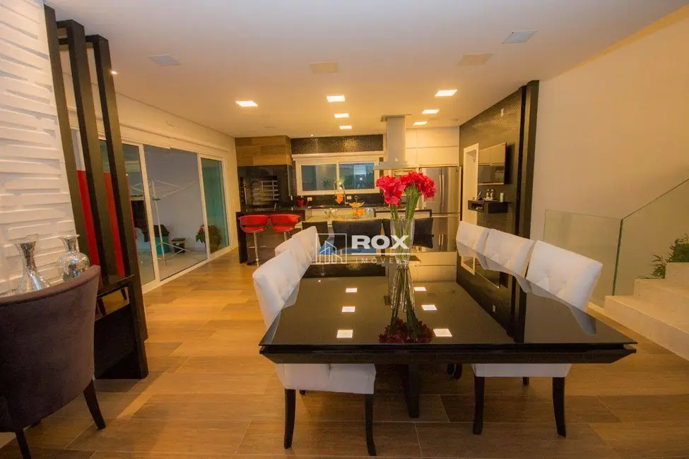 Casa de Condomínio com 4 quartos à venda, 771m2 em Alphaville Graciosa, Pinhais - PR - imagem 7 Foto 7 de Casa de Condomínio com 4 quartos à venda, 771m2 em Alphaville Graciosa, Pinhais - PR