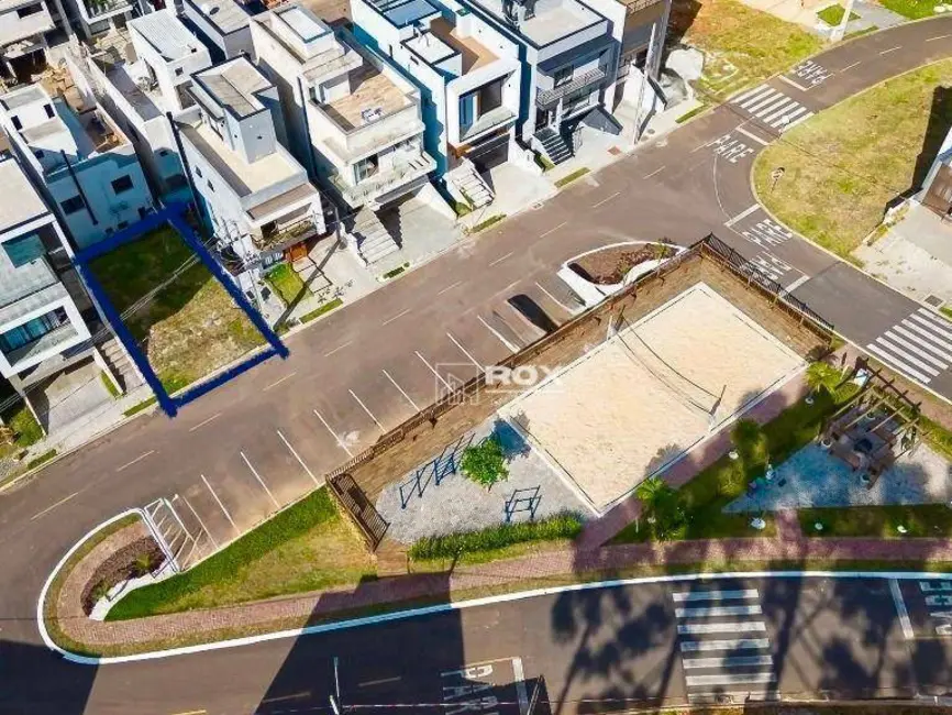 Foto 1 de Terreno / Lote à venda, 291m2 em Santa Cândida, Curitiba - PR