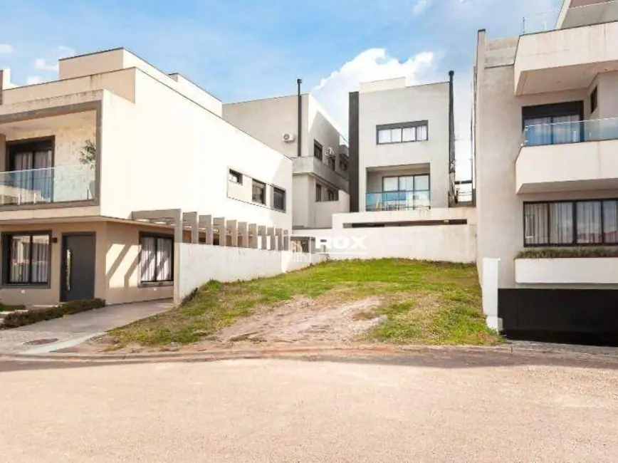 Foto 2 de Terreno / Lote à venda, 122m2 em Santa Cândida, Curitiba - PR