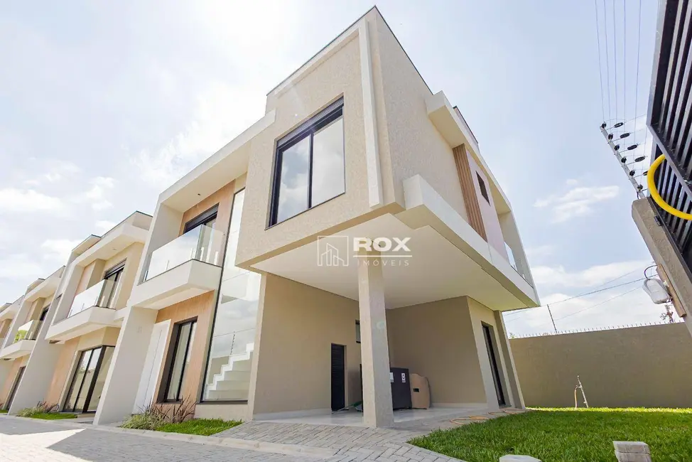 Foto 1 de Sobrado com 3 quartos à venda, 95m2 em Hauer, Curitiba - PR