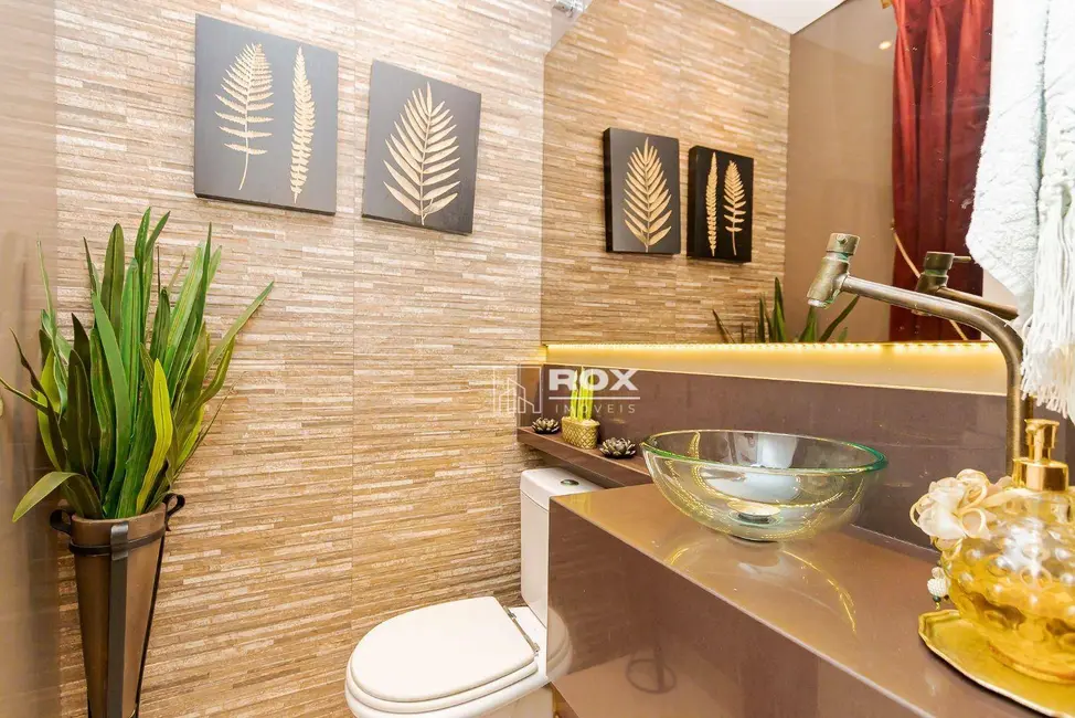 Sobrado com 4 quartos à venda, 105m2 em Jardim das Américas, Curitiba - PR - imagem 7 Foto 7 de Sobrado com 4 quartos à venda, 105m2 em Jardim das Américas, Curitiba - PR