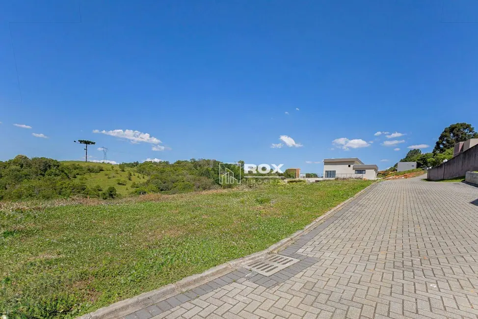 Terreno / Lote à venda, 811m2 em Butiatuvinha, Curitiba - PR - imagem 4 Foto 4 de Terreno / Lote à venda, 811m2 em Butiatuvinha, Curitiba - PR