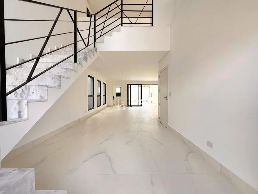 Casa de Condomínio com 4 quartos à venda, 380m2 em Atuba, Curitiba - PR - imagem 5 Foto 5 de Casa de Condomínio com 4 quartos à venda, 380m2 em Atuba, Curitiba - PR