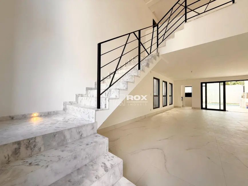 Casa de Condomínio com 4 quartos à venda, 380m2 em Atuba, Curitiba - PR - imagem 4 Foto 4 de Casa de Condomínio com 4 quartos à venda, 380m2 em Atuba, Curitiba - PR