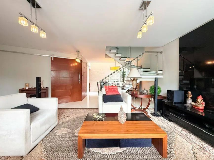 Casa de Condomínio com 3 quartos à venda, 211m2 em Cachoeira, Curitiba - PR - imagem 7 Foto 7 de Casa de Condomínio com 3 quartos à venda, 211m2 em Cachoeira, Curitiba - PR