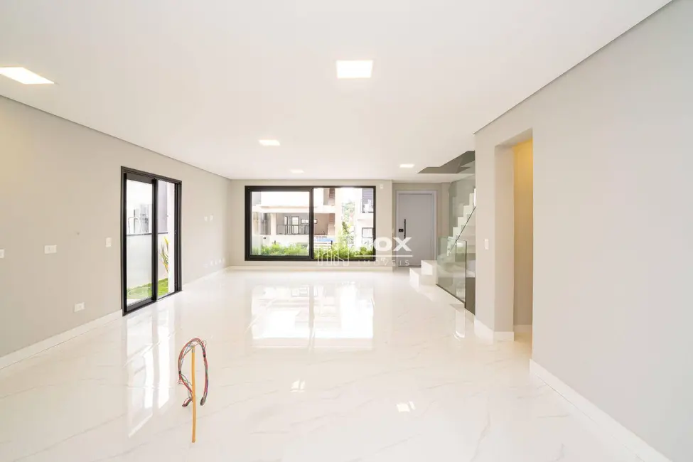 Casa de Condomínio com 3 quartos à venda, 128m2 em Santa Cândida, Curitiba - PR - imagem 7 Foto 7 de Casa de Condomínio com 3 quartos à venda, 128m2 em Santa Cândida, Curitiba - PR