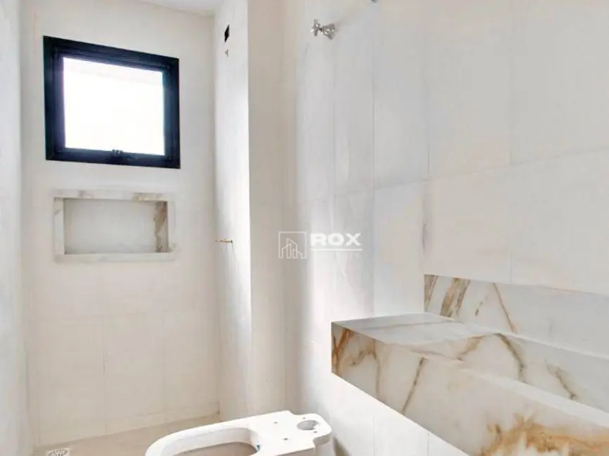 Apartamento com 2 quartos à venda, 102m2 em Guaíra, Curitiba - PR - imagem 8 Foto 8 de Apartamento com 2 quartos à venda, 102m2 em Guaíra, Curitiba - PR