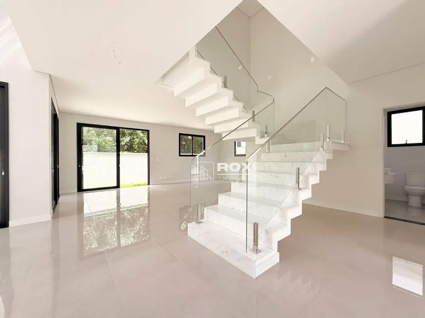 Casa de Condomínio com 4 quartos à venda, 255m2 em Santa Felicidade, Curitiba - PR - imagem 3 Foto 3 de Casa de Condomínio com 4 quartos à venda, 255m2 em Santa Felicidade, Curitiba - PR