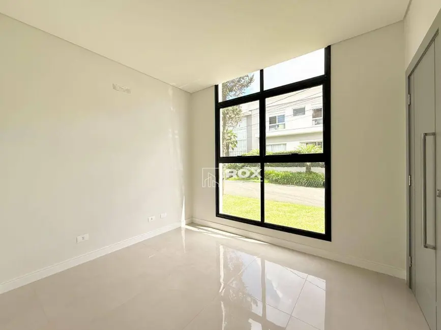 Casa de Condomínio com 4 quartos à venda, 255m2 em Santa Felicidade, Curitiba - PR - imagem 7 Foto 7 de Casa de Condomínio com 4 quartos à venda, 255m2 em Santa Felicidade, Curitiba - PR