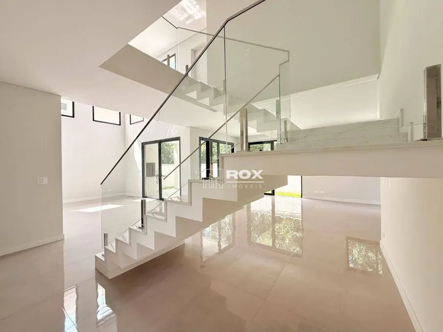 Casa de Condomínio com 4 quartos à venda, 255m2 em Santa Felicidade, Curitiba - PR - imagem 5 Foto 5 de Casa de Condomínio com 4 quartos à venda, 255m2 em Santa Felicidade, Curitiba - PR