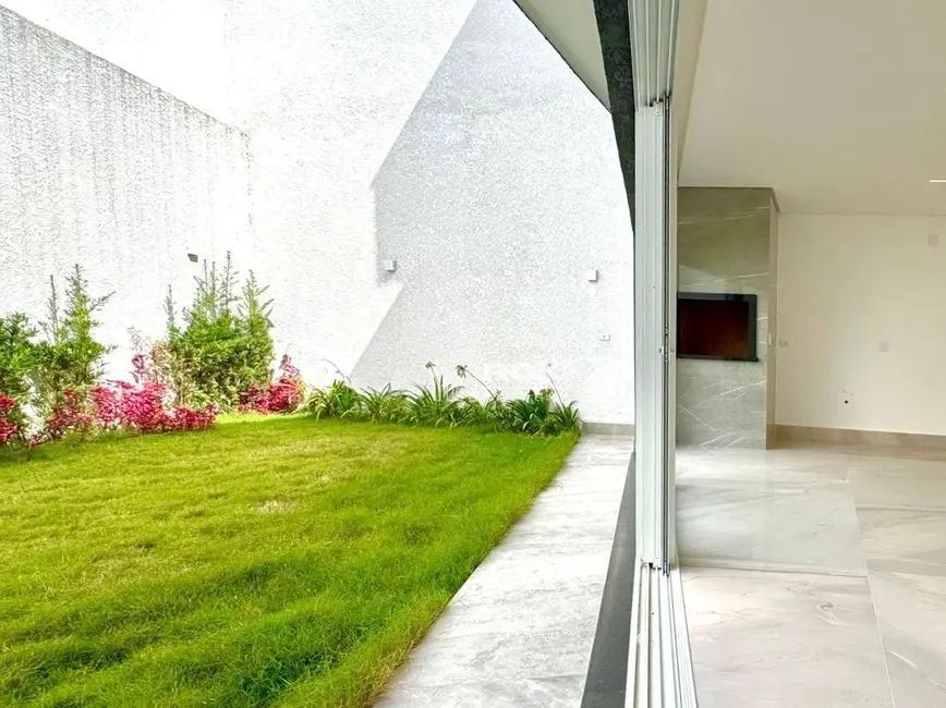 Casa de Condomínio com 3 quartos à venda, 223m2 em Santa Cândida, Curitiba - PR - imagem 9 Foto 9 de Casa de Condomínio com 3 quartos à venda, 223m2 em Santa Cândida, Curitiba - PR