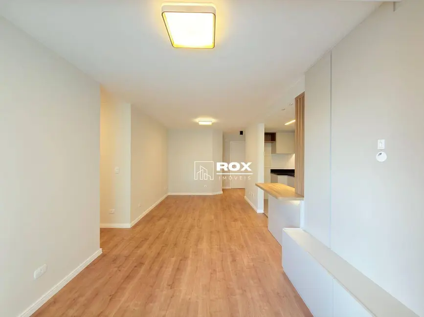 Apartamento com 3 quartos à venda, 110m2 em Capão Raso, Curitiba - PR - imagem 1 Foto 1 de Apartamento com 3 quartos à venda, 110m2 em Capão Raso, Curitiba - PR