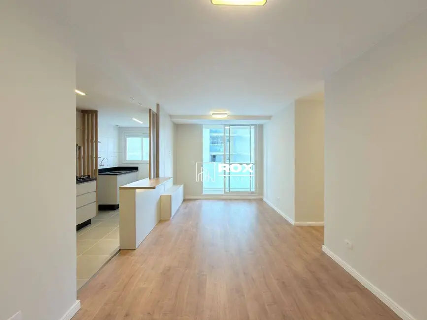 Apartamento com 3 quartos à venda, 110m2 em Capão Raso, Curitiba - PR - imagem 2 Foto 2 de Apartamento com 3 quartos à venda, 110m2 em Capão Raso, Curitiba - PR