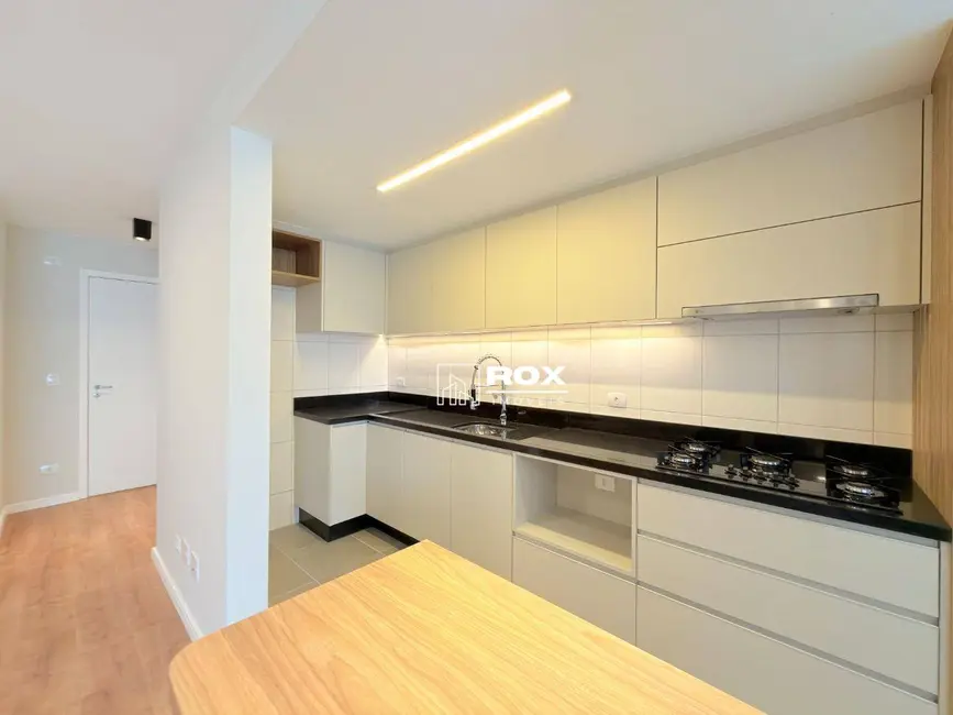 Apartamento com 3 quartos à venda, 110m2 em Capão Raso, Curitiba - PR - imagem 8 Foto 8 de Apartamento com 3 quartos à venda, 110m2 em Capão Raso, Curitiba - PR