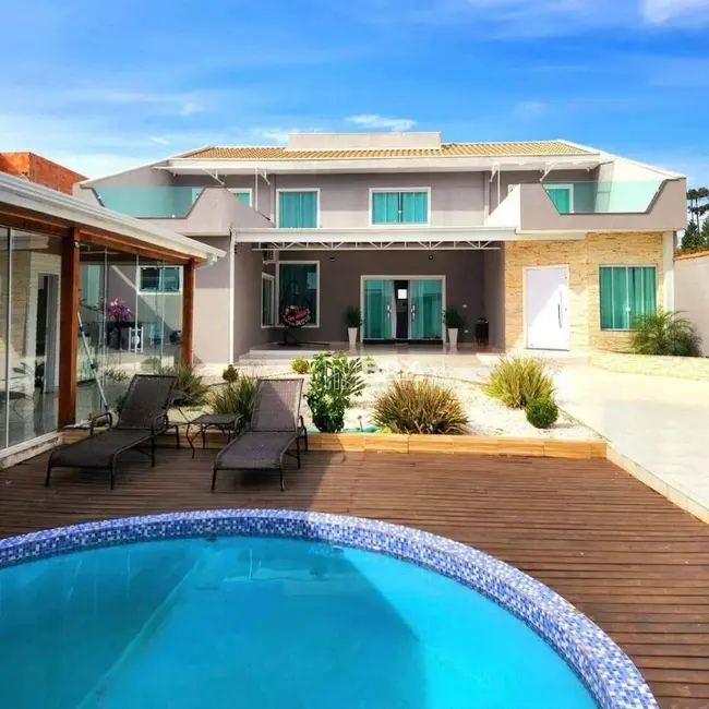 Casa com 2 quartos à venda, 350m2 em Guatupê, Sao Jose Dos Pinhais - PR - imagem 1 Foto 1 de Casa com 2 quartos à venda, 350m2 em Guatupê, Sao Jose Dos Pinhais - PR