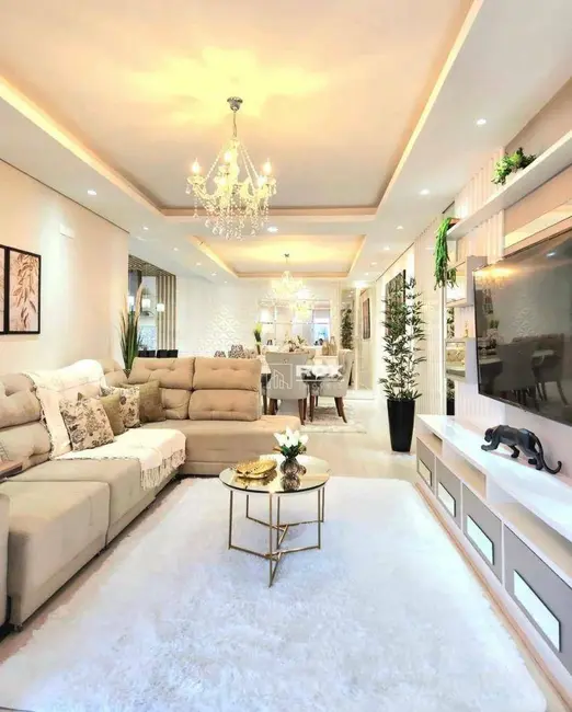 Casa com 2 quartos à venda, 350m2 em Guatupê, Sao Jose Dos Pinhais - PR - imagem 3 Foto 3 de Casa com 2 quartos à venda, 350m2 em Guatupê, Sao Jose Dos Pinhais - PR