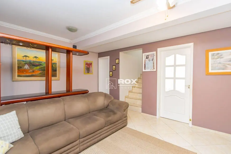 Casa com 4 quartos à venda, 265m2 em Cajuru, Curitiba - PR - imagem 7 Foto 7 de Casa com 4 quartos à venda, 265m2 em Cajuru, Curitiba - PR