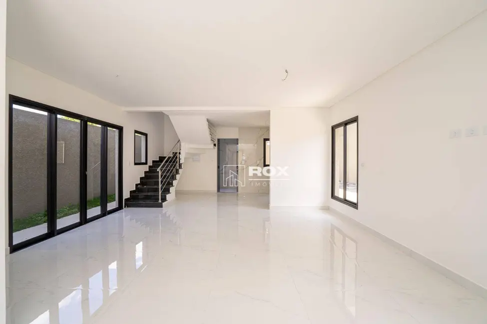 Sobrado com 3 quartos à venda, 70m2 em Xaxim, Curitiba - PR - imagem 6 Foto 6 de Sobrado com 3 quartos à venda, 70m2 em Xaxim, Curitiba - PR