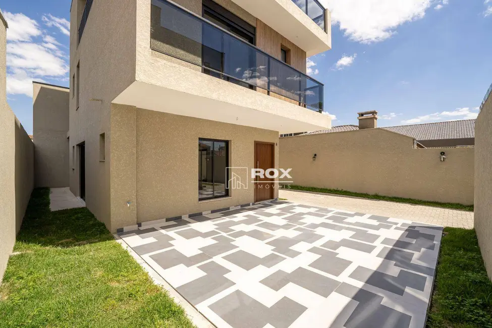 Sobrado com 3 quartos à venda, 70m2 em Xaxim, Curitiba - PR - imagem 2 Foto 2 de Sobrado com 3 quartos à venda, 70m2 em Xaxim, Curitiba - PR