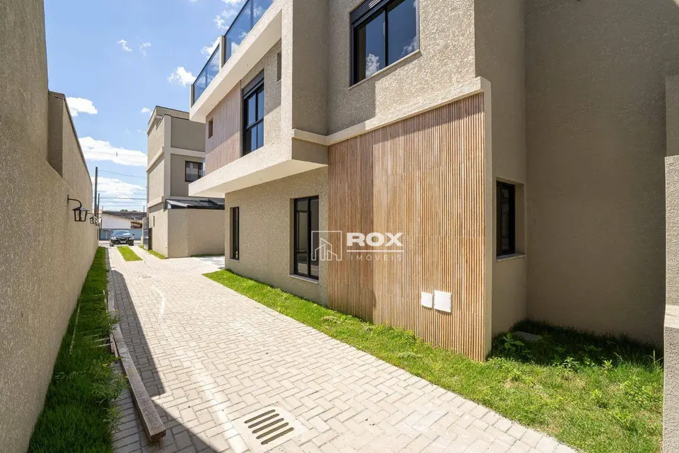 Sobrado com 3 quartos à venda, 70m2 em Xaxim, Curitiba - PR - imagem 4 Foto 4 de Sobrado com 3 quartos à venda, 70m2 em Xaxim, Curitiba - PR