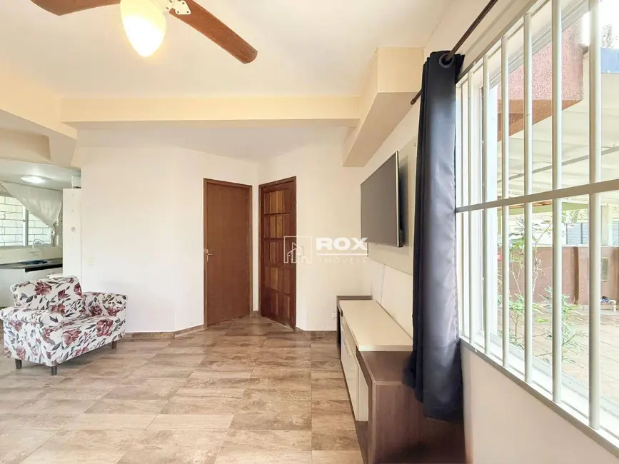 Foto 4 de Sobrado com 4 quartos à venda, 86m2 em Matinhos - PR