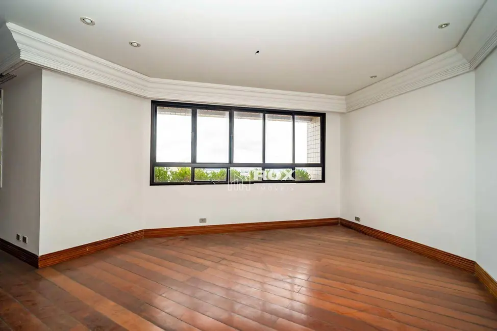 Cobertura com 5 quartos à venda, 1100m2 em Batel, Curitiba - PR - imagem 8 Foto 8 de Cobertura com 5 quartos à venda, 1100m2 em Batel, Curitiba - PR