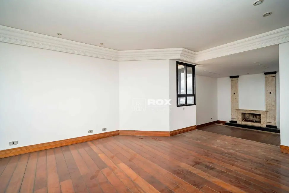 Cobertura com 5 quartos à venda, 1100m2 em Batel, Curitiba - PR - imagem 9 Foto 9 de Cobertura com 5 quartos à venda, 1100m2 em Batel, Curitiba - PR