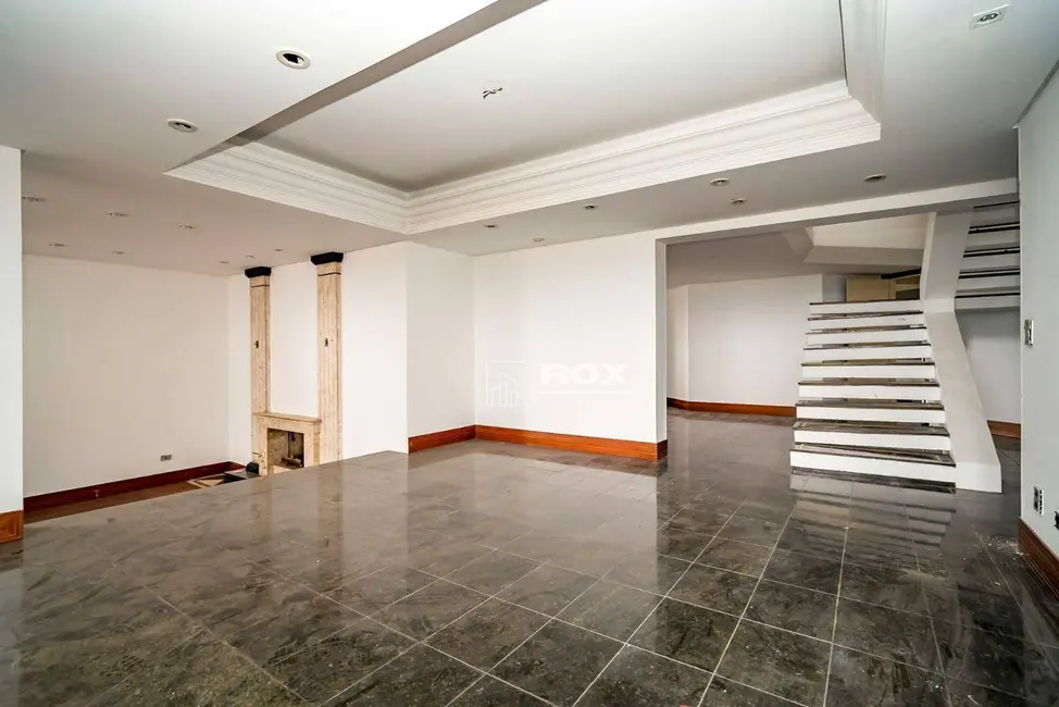 Cobertura com 5 quartos à venda, 1100m2 em Batel, Curitiba - PR - imagem 4 Foto 4 de Cobertura com 5 quartos à venda, 1100m2 em Batel, Curitiba - PR