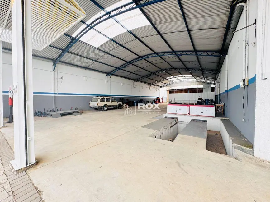 Armazém / Galpão à venda, 540m2 em Pinheirinho, Curitiba - PR - imagem 4 Foto 4 de Armazém / Galpão à venda, 540m2 em Pinheirinho, Curitiba - PR