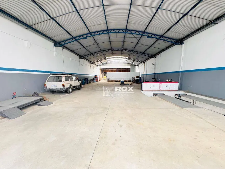 Armazém / Galpão à venda, 540m2 em Pinheirinho, Curitiba - PR - imagem 6 Foto 6 de Armazém / Galpão à venda, 540m2 em Pinheirinho, Curitiba - PR