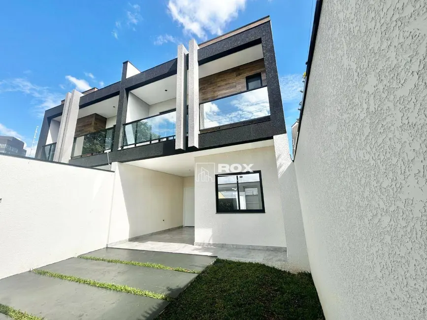 Foto 2 de Sobrado com 3 quartos à venda, 160m2 em Centro, Sao Jose Dos Pinhais - PR