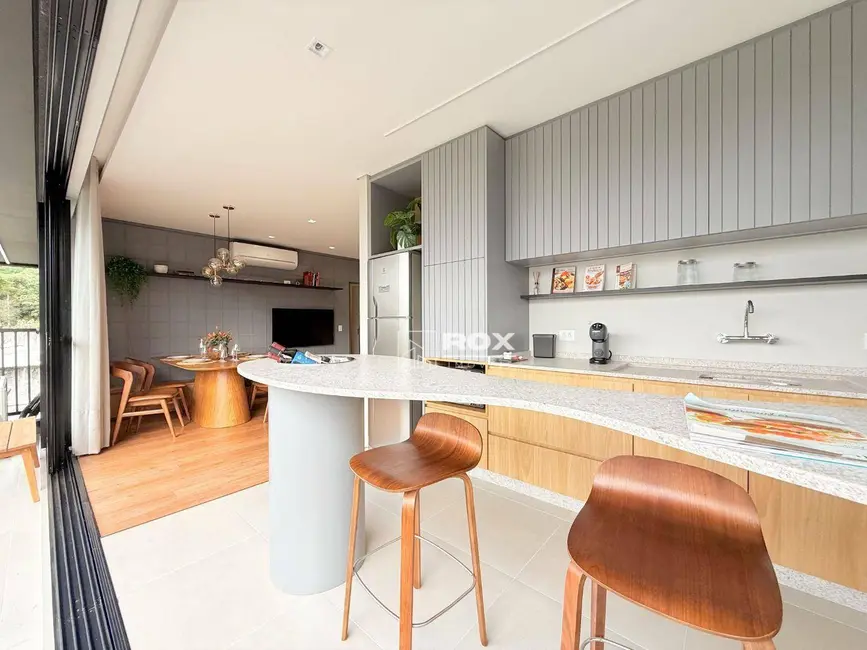 Foto 8 de Apartamento com 2 quartos à venda, 117m2 em Cabral, Curitiba - PR