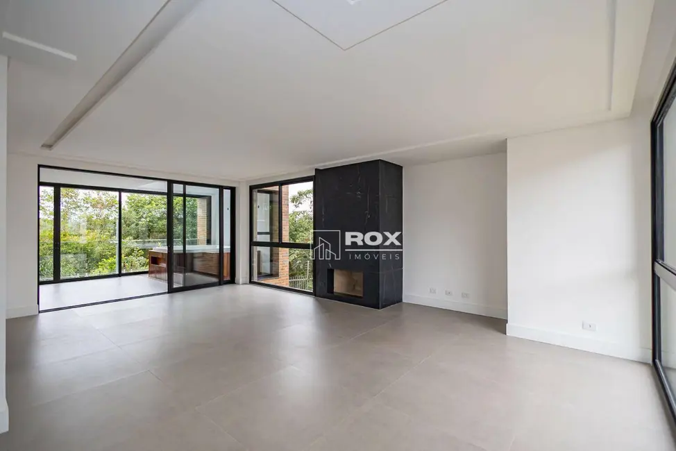 Foto 3 de Casa de Condomínio com 3 quartos à venda, 357m2 em Santa Felicidade, Curitiba - PR