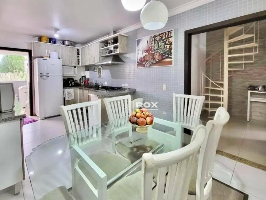 Casa com 4 quartos à venda, 576m2 em Vargem Grande, Pinhais - PR - imagem 6 Foto 6 de Casa com 4 quartos à venda, 576m2 em Vargem Grande, Pinhais - PR