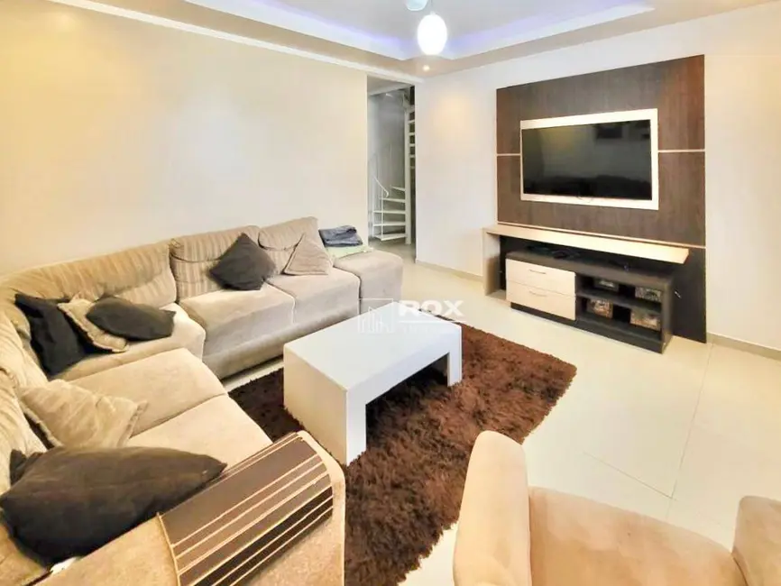 Casa com 4 quartos à venda, 576m2 em Vargem Grande, Pinhais - PR - imagem 3 Foto 3 de Casa com 4 quartos à venda, 576m2 em Vargem Grande, Pinhais - PR