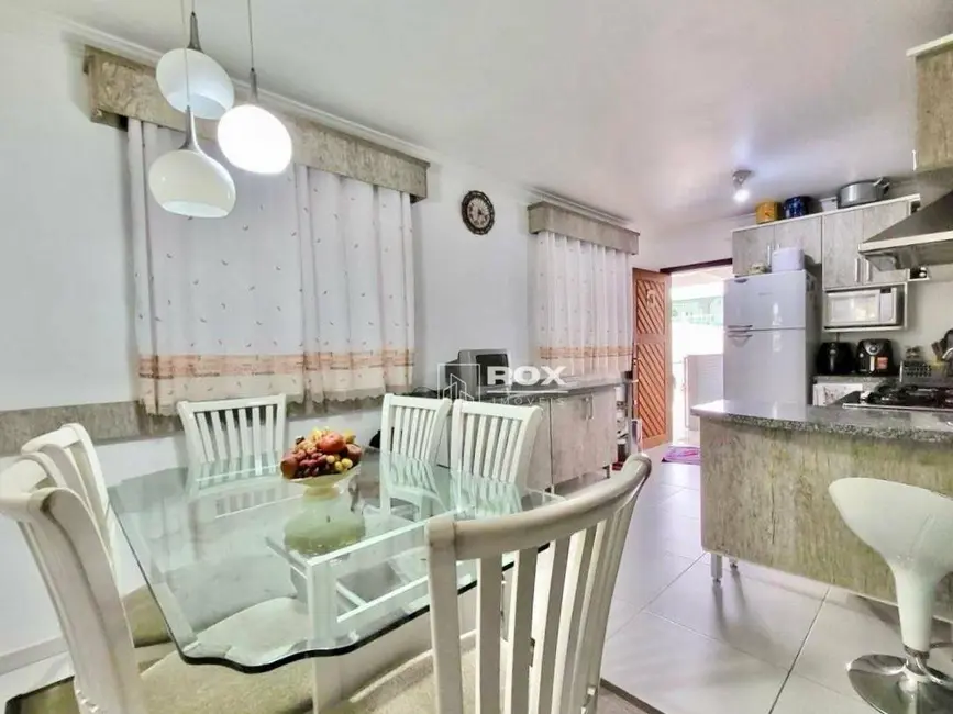 Casa com 4 quartos à venda, 576m2 em Vargem Grande, Pinhais - PR - imagem 7 Foto 7 de Casa com 4 quartos à venda, 576m2 em Vargem Grande, Pinhais - PR