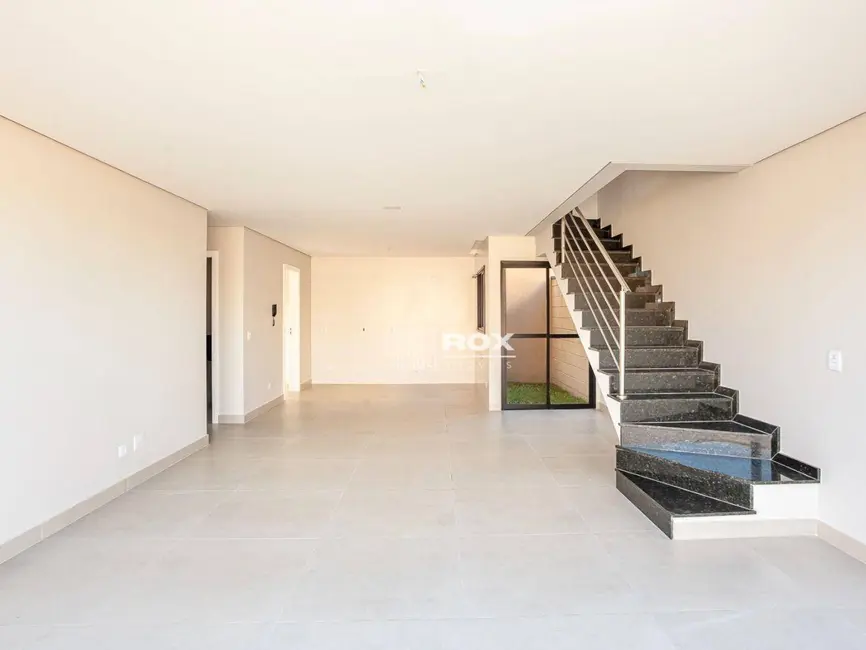 Foto 2 de Sobrado com 3 quartos à venda, 118m2 em Santa Felicidade, Curitiba - PR