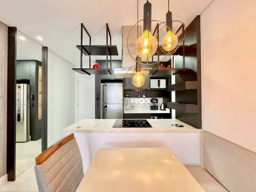 Foto 2 de Apartamento com 2 quartos à venda, 72m2 em Portão, Curitiba - PR