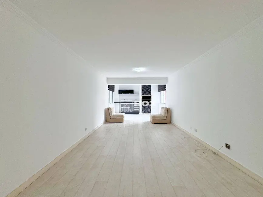 Apartamento com 3 quartos à venda, 138m2 em Juvevê, Curitiba - PR - imagem 3 Foto 3 de Apartamento com 3 quartos à venda, 138m2 em Juvevê, Curitiba - PR