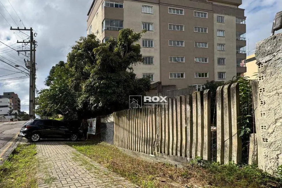 Foto 2 de Terreno / Lote à venda, 570m2 em Novo Mundo, Curitiba - PR
